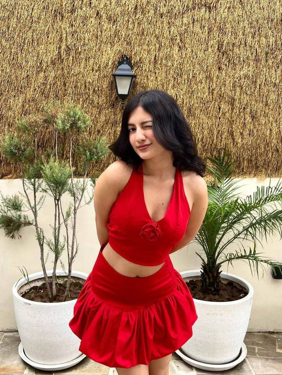 Scarlet Rosette Bubble Set view 2